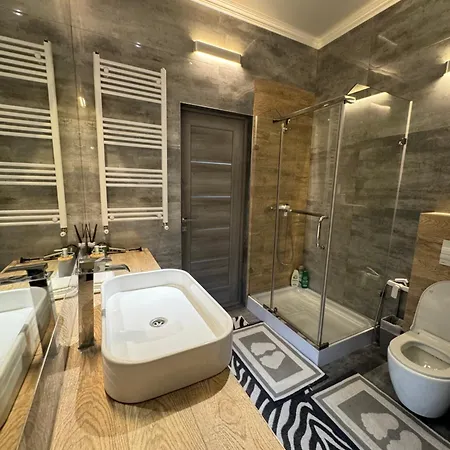 Best New Two Bedrooms Apartment In Centre Chisinau Exterior photo