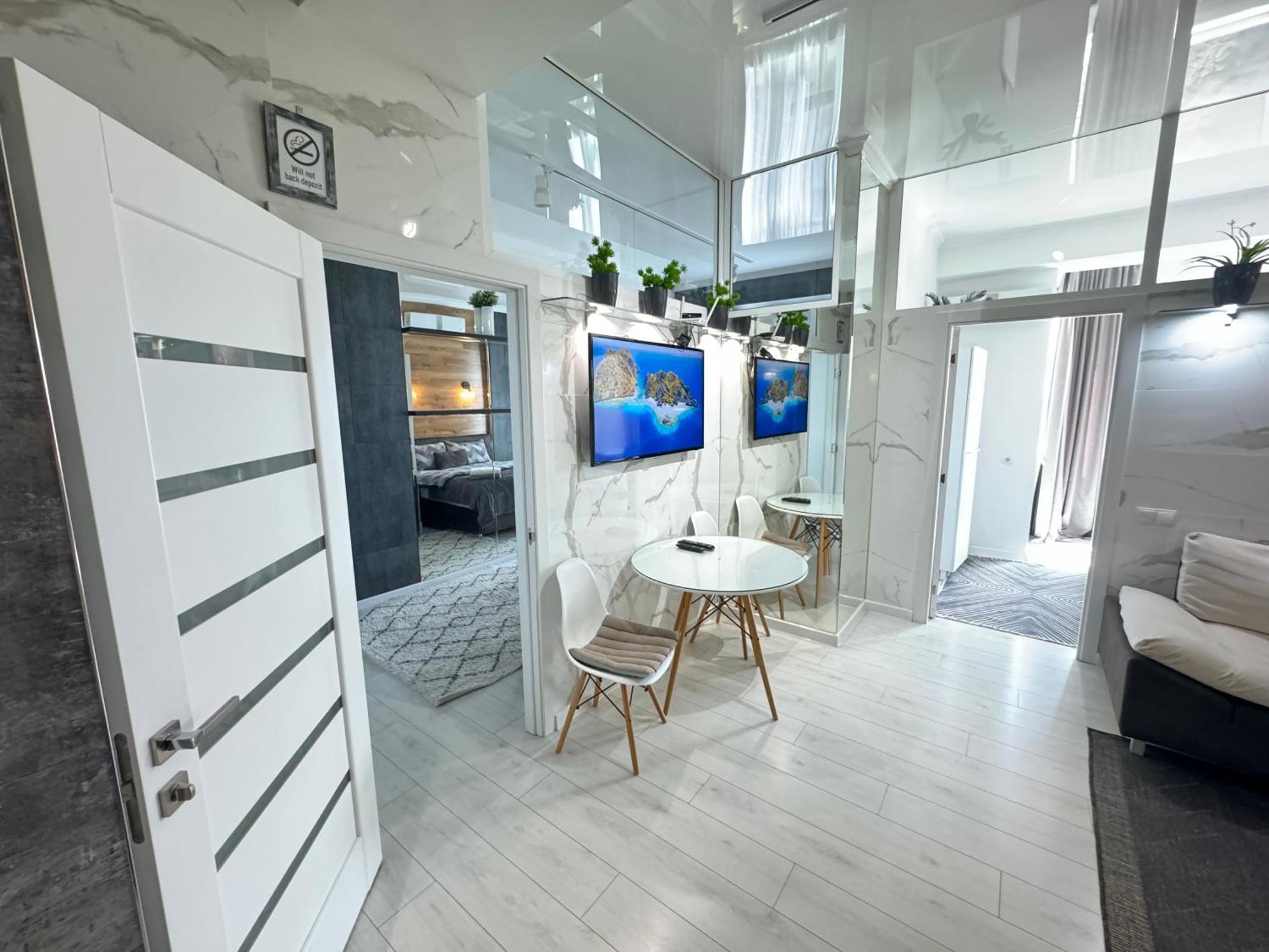New Two Bedrooms In Centre *