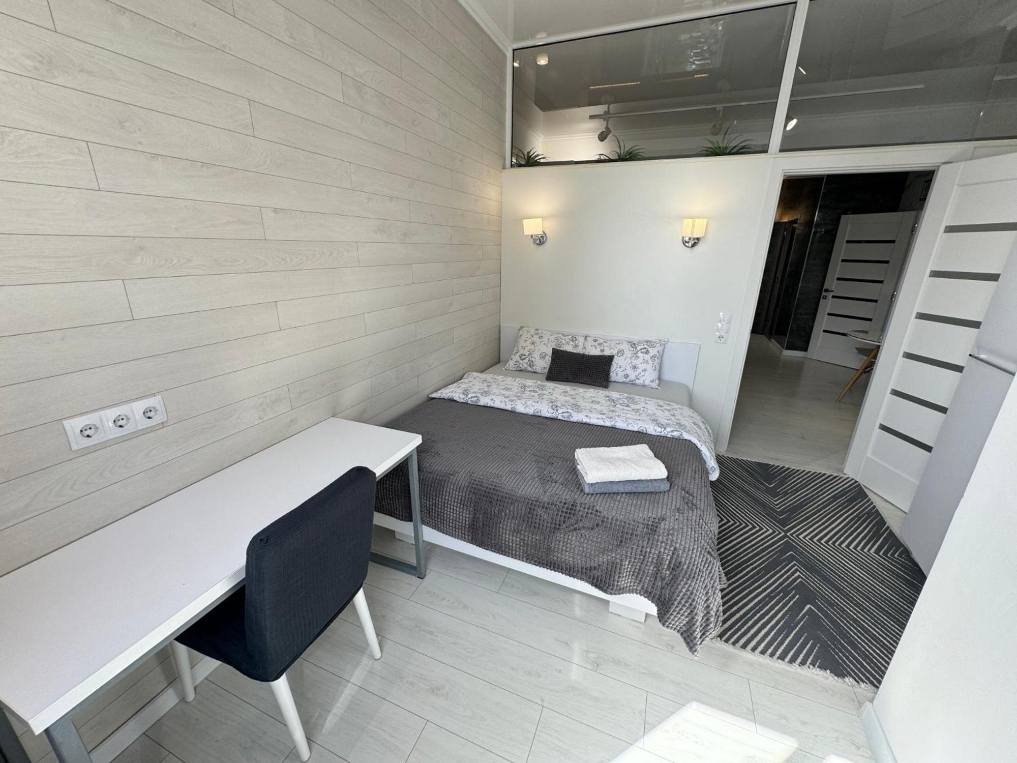 New Two Bedrooms In Centre *
